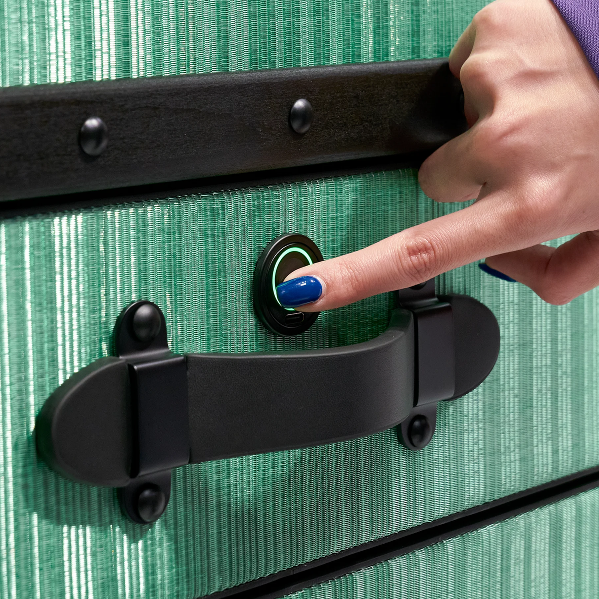 Discreet Guardianship: Securing Jewellery Within the Private Residence