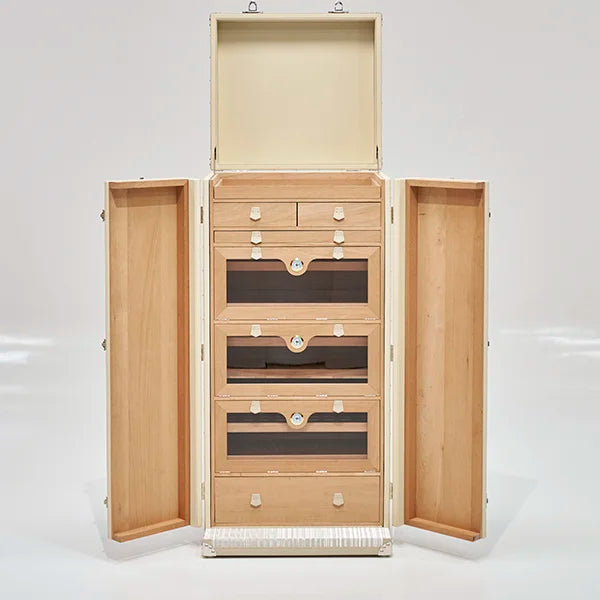 The Art of the Unspoken: Redefining Executive Gifting and Majlis Hospitality with the Commissioned Cigar Humidor
