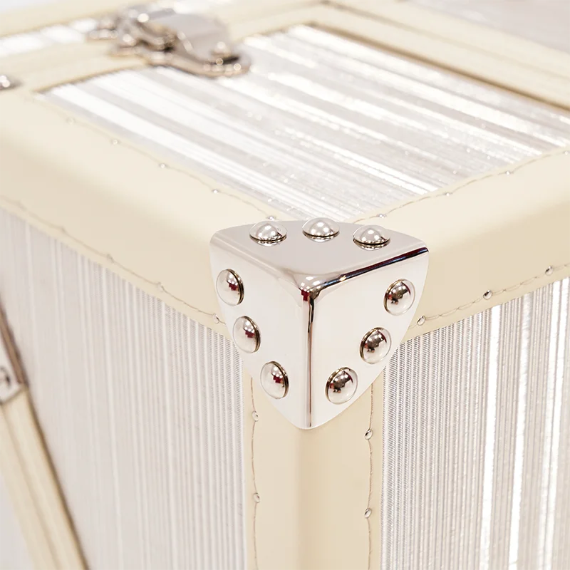 Securing a Legacy: A Guide to Heirloom Vaults and Intergenerational Wealth Transfer in the UAE
