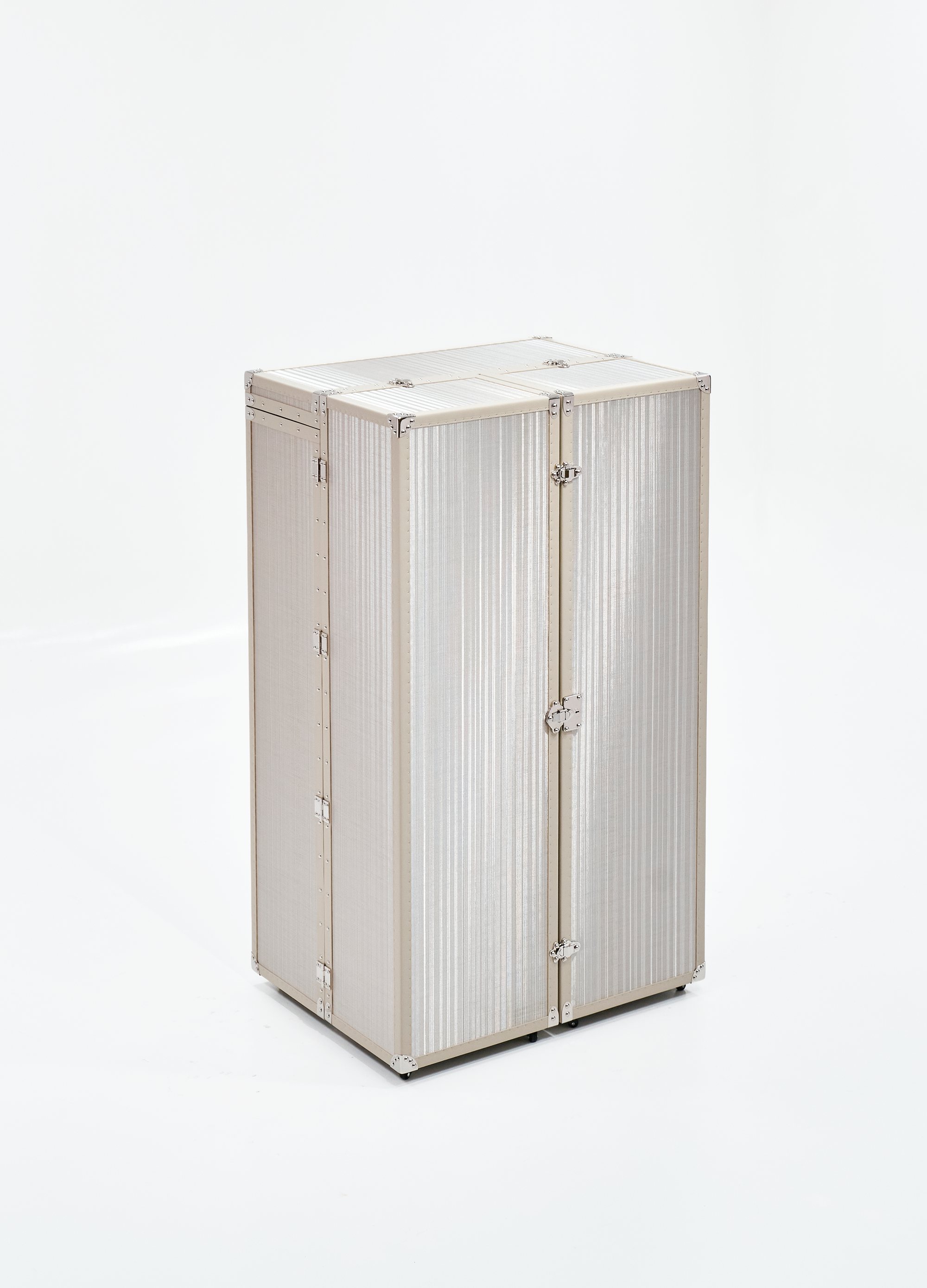 Aurum Loom Tennis Trunk - Frosted Silver