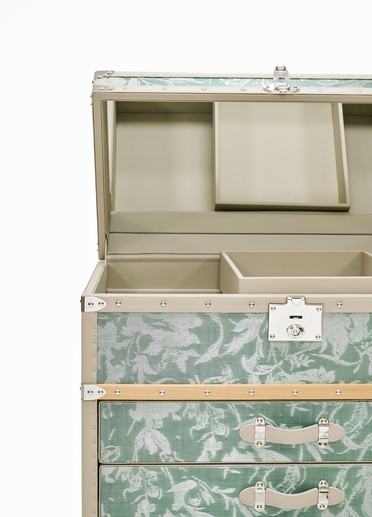 Aurum Wire · The Meadow Jewelry Cabinet - Oasis Green