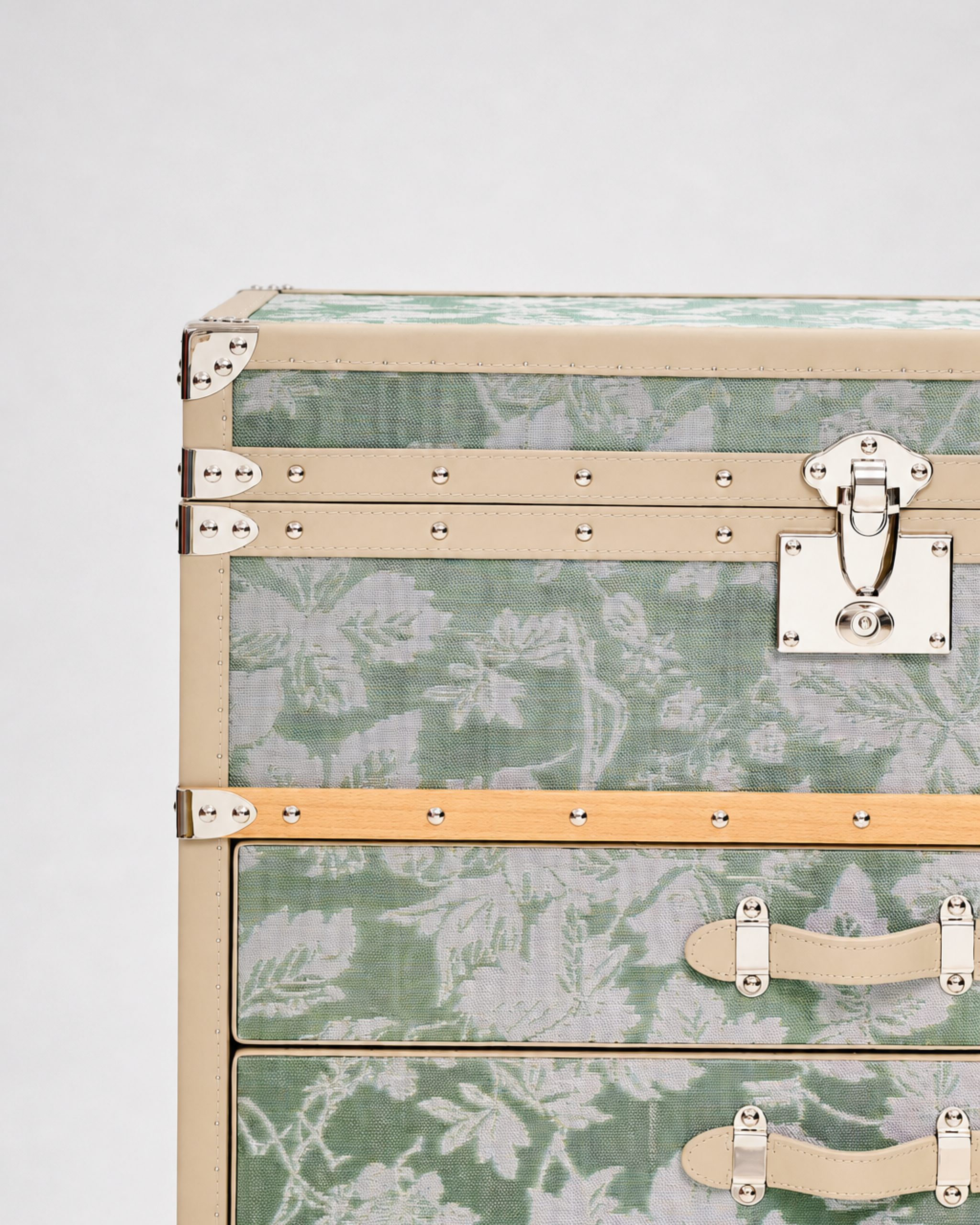 Aurum Wire · The Meadow Jewelry Cabinet - Oasis Green