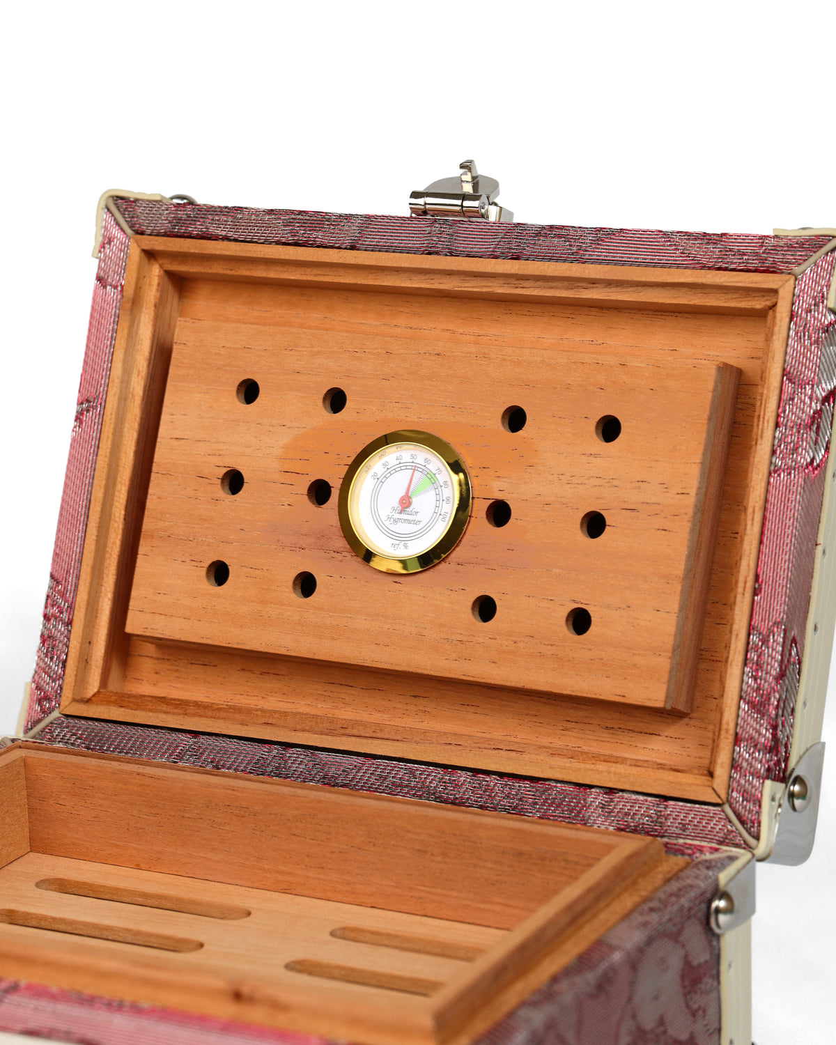 Ventilated interior panel inside the Blossom Pink humidor
