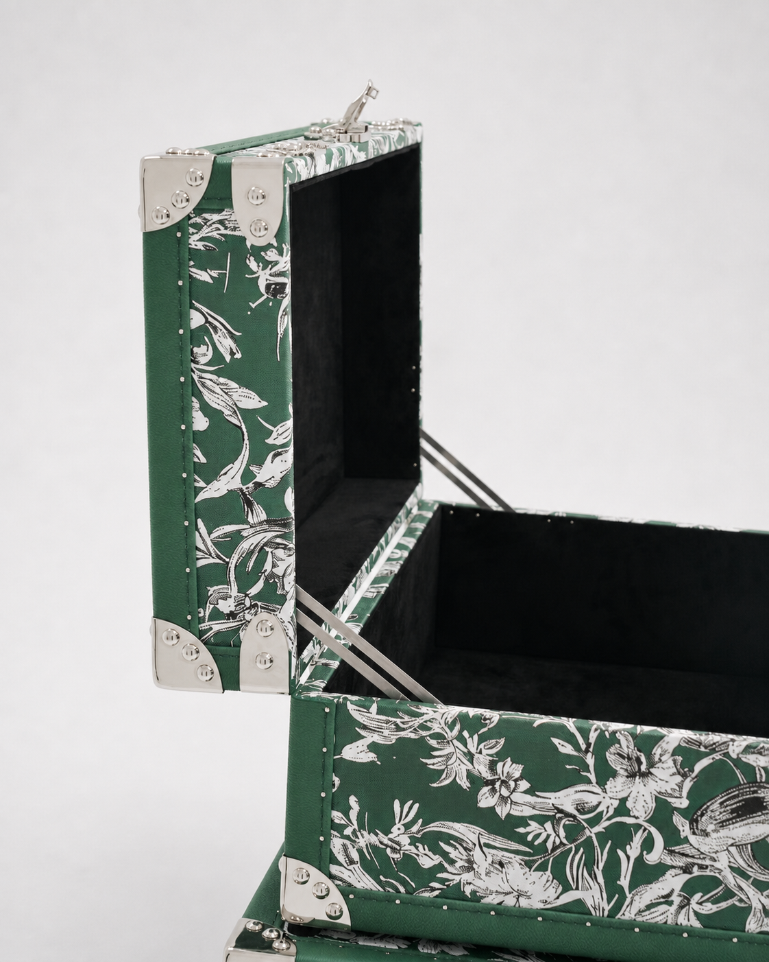 Heritage Leather · The Veraison Tower Display Case - Emerald