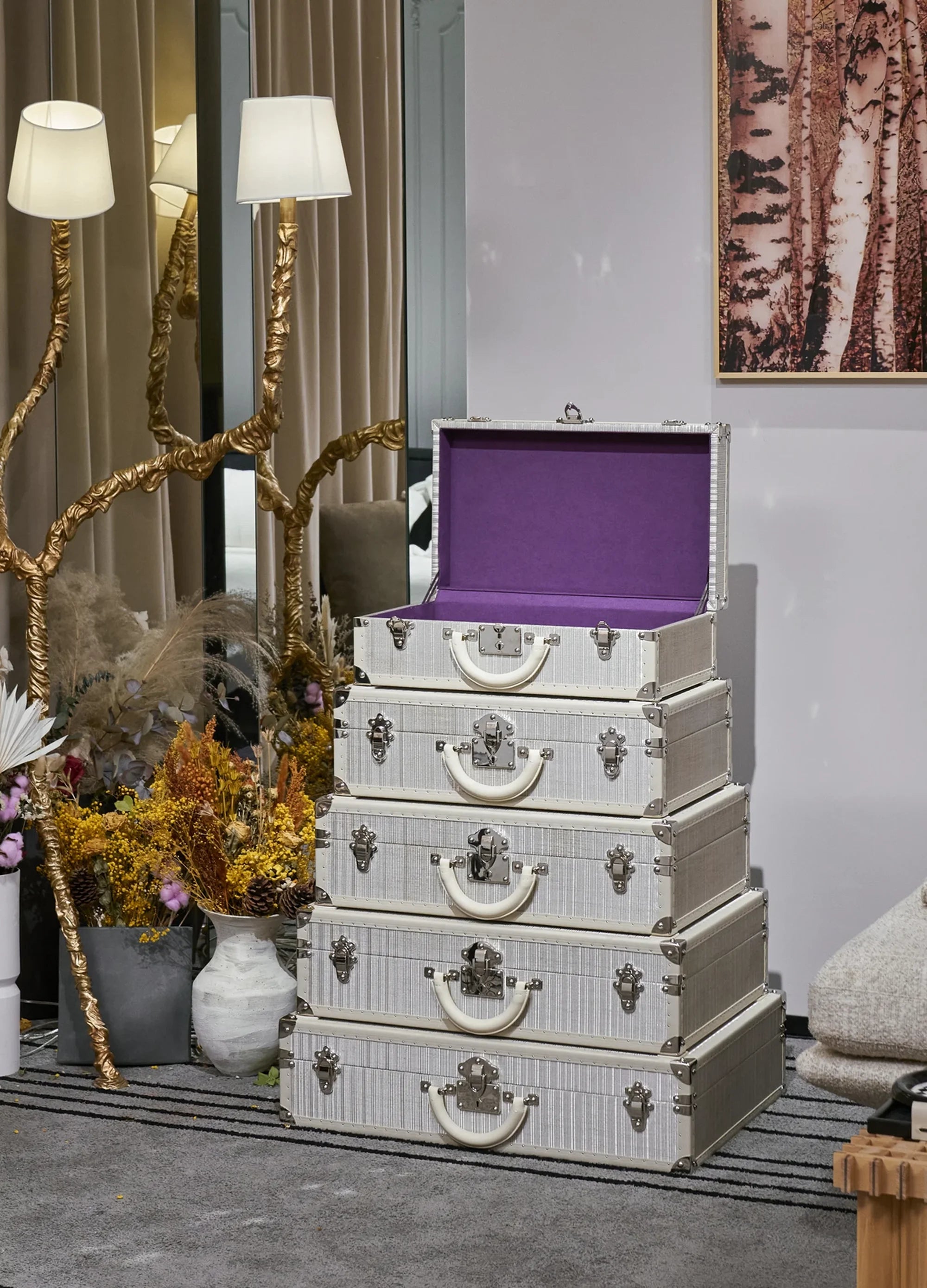 Aurum Wire · The Veraison Tower Display Case - Silver