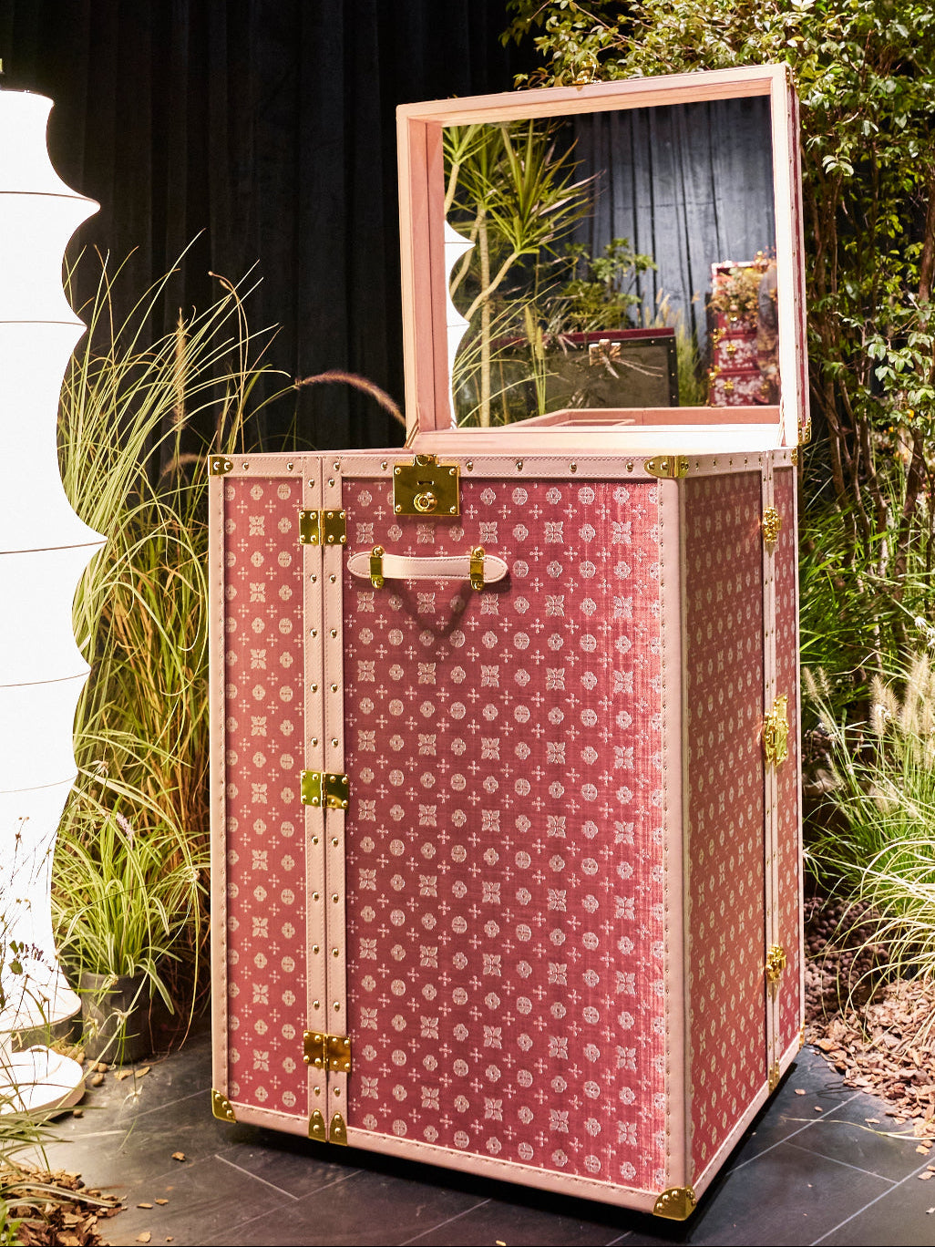 Cuir Luxe Vanity Cabinet - Blossom Pink
