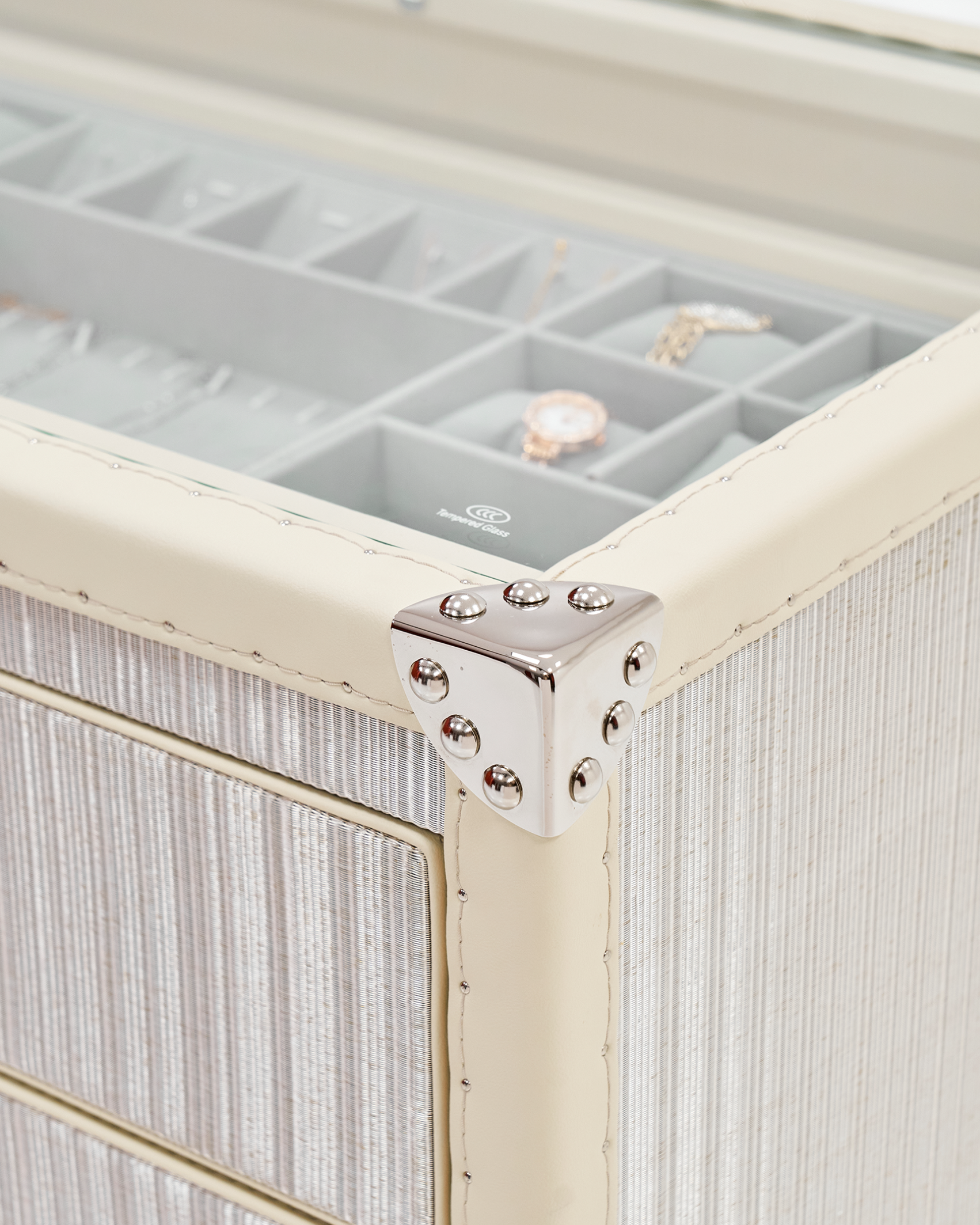 Frosted silver copper wire jewelry chest of drawers, SIRAE Casa Dubai