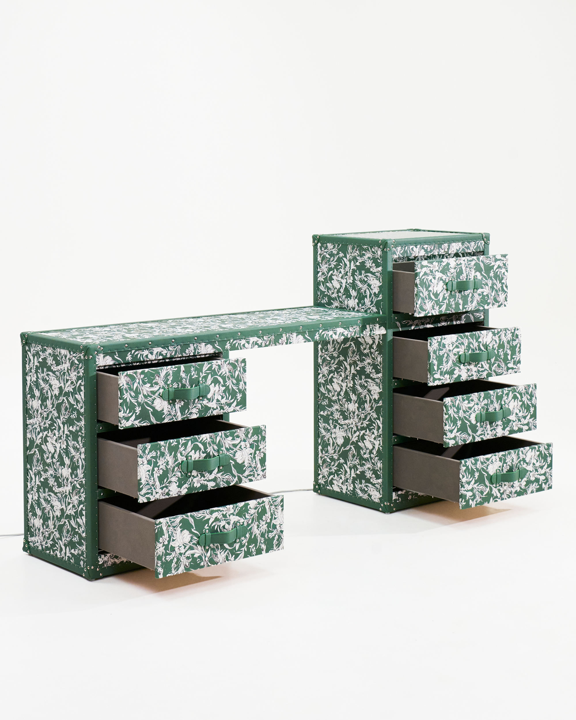 Emerald leather dressing table with mirror and jewelry storage, SIRAE Casa Dubai