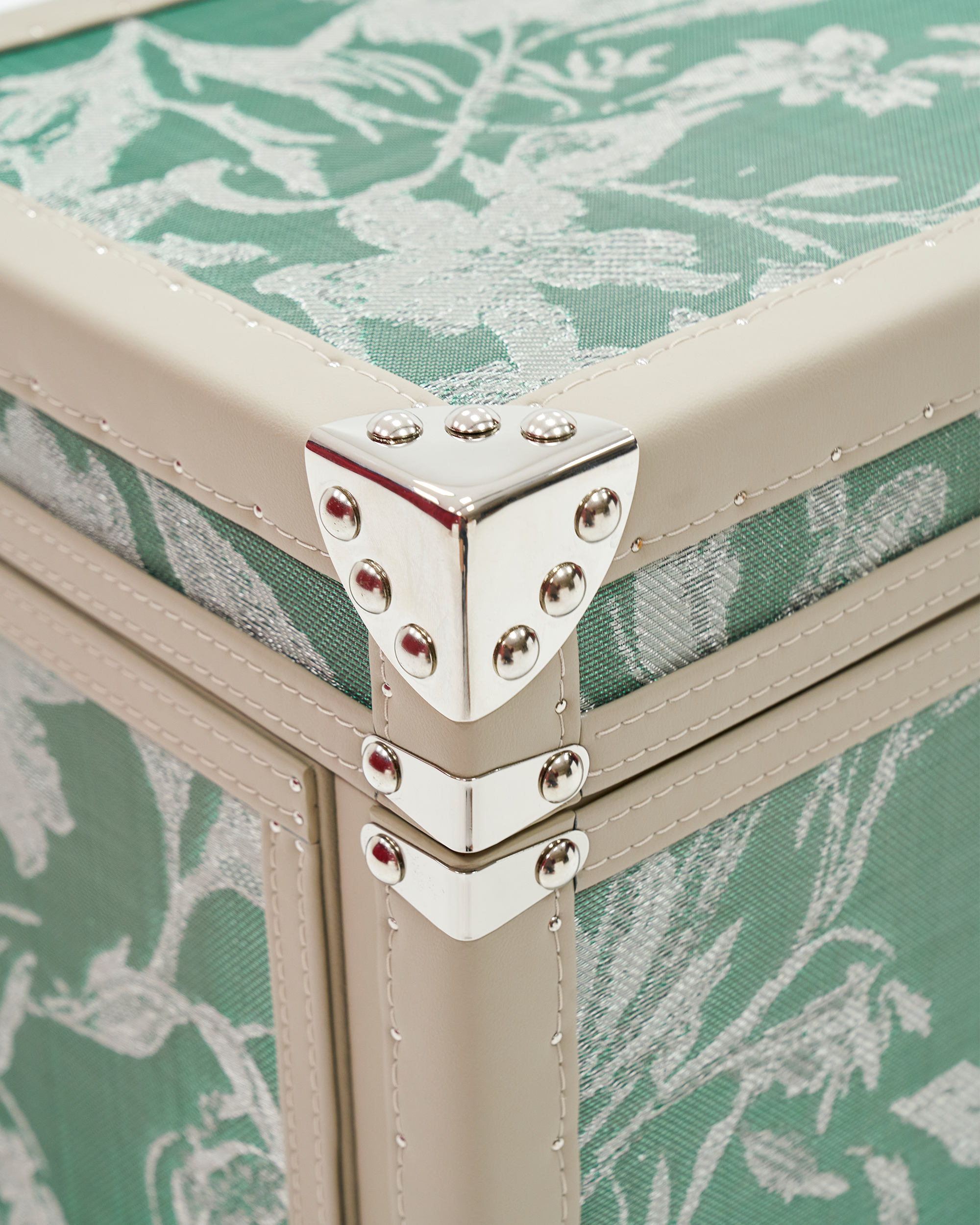 Meadow floral copper wire jewelry box, SIRAE Casa Dubai