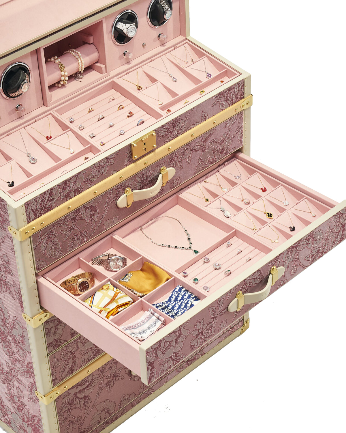 Velvet-lined compartments for necklaces, earrings and scarves, SIRAE Dubai