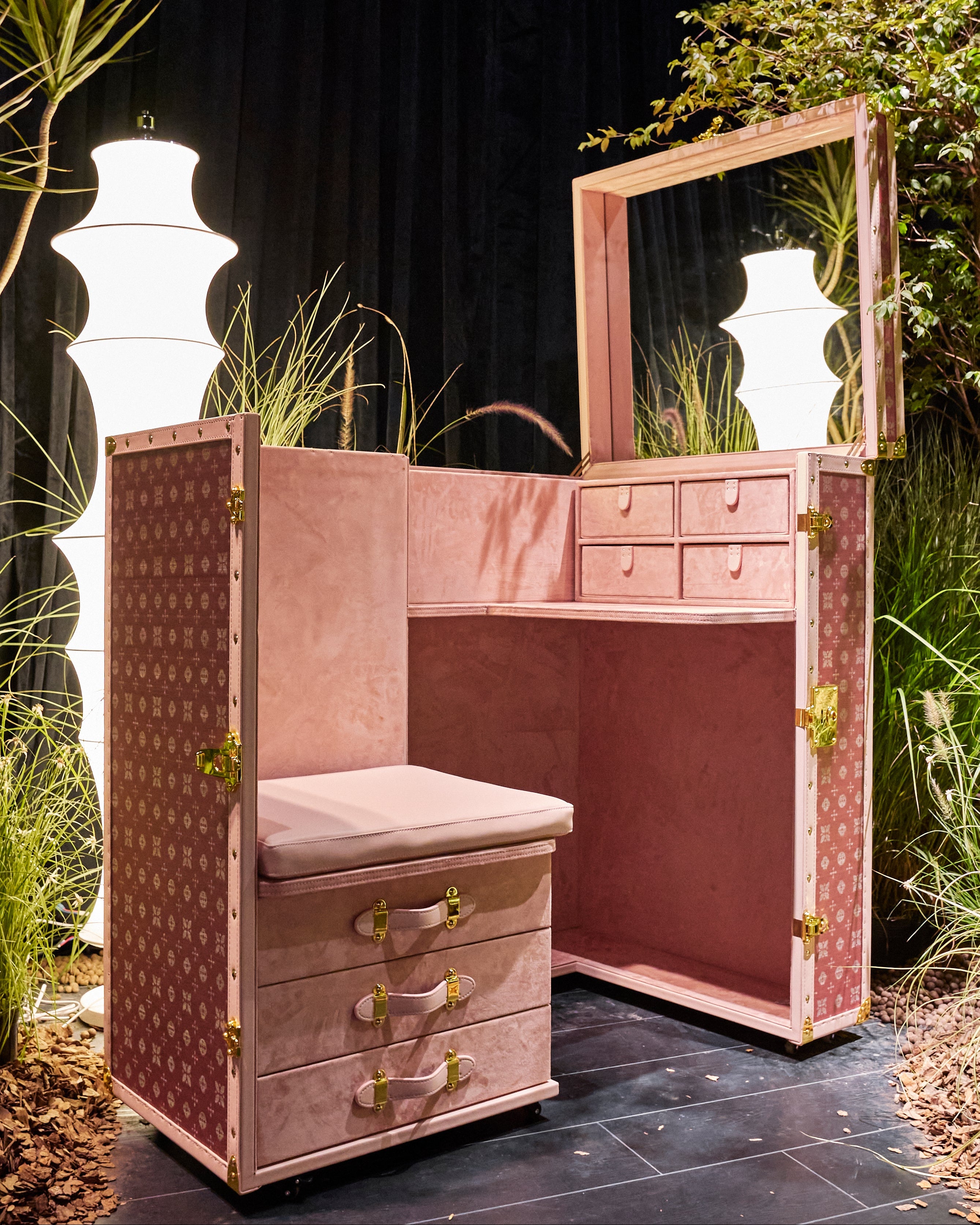 Blossom pink copper wire vanity trunk dressing table, Aurum Loom, SIRAE Casa Dubai