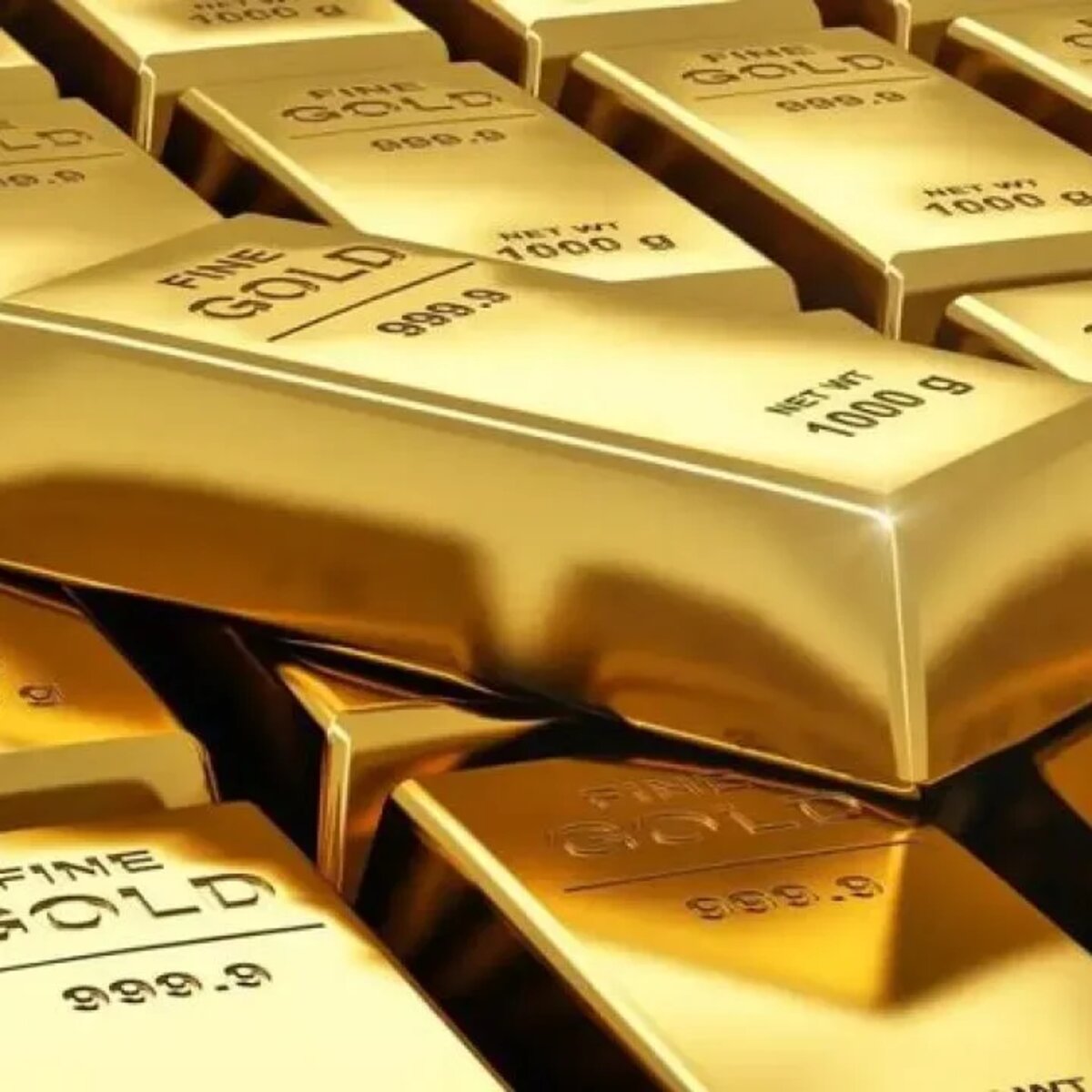 Buying gold in Dubai and storing it safely at home