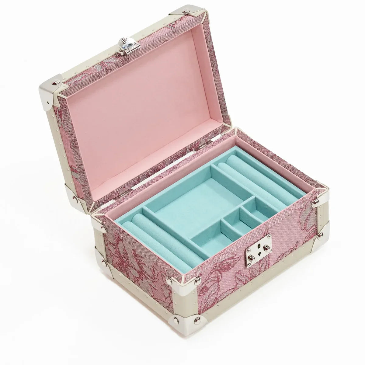 Luxury jewellery box for the modern Kuwaiti bride - SIRAE Casa, hand-finished in Dubai