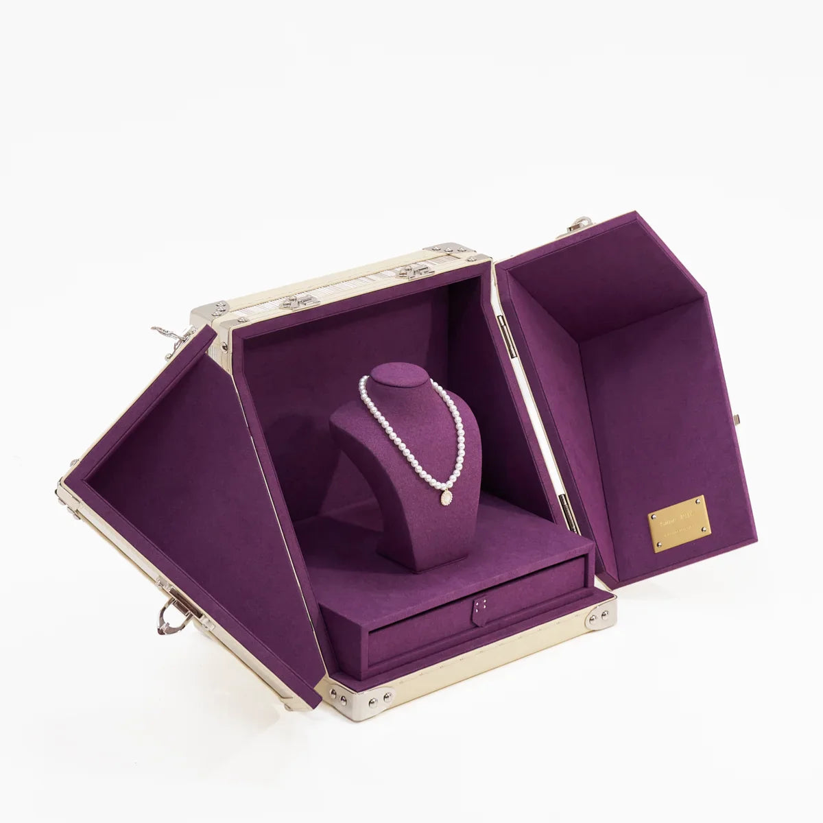 Luxury jewellery box with necklace stand, the ultimate wedding gift - SIRAE Casa, Muscat Oman