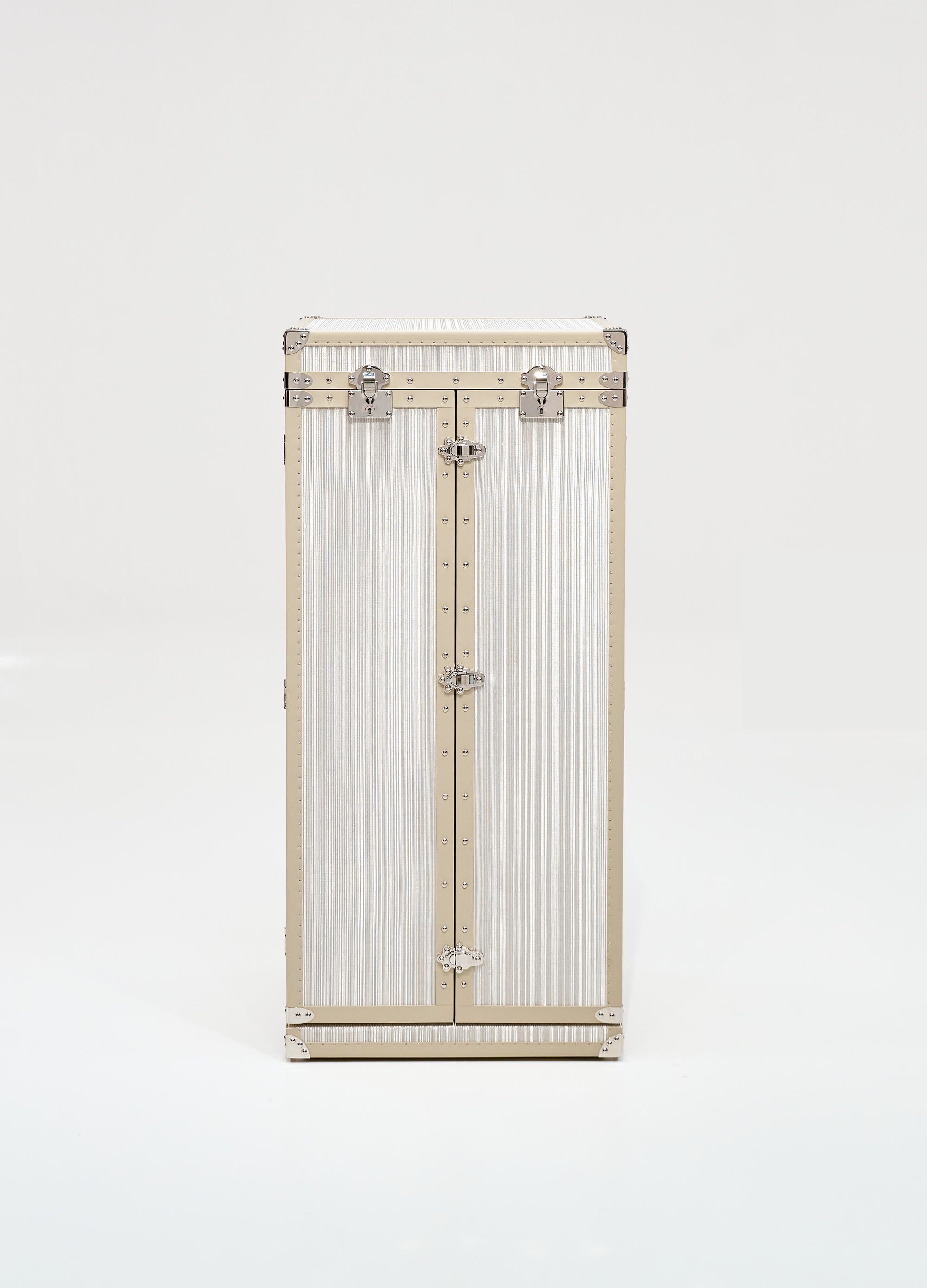 Aurum Loom Cigar Cabinet - Frosted Silver