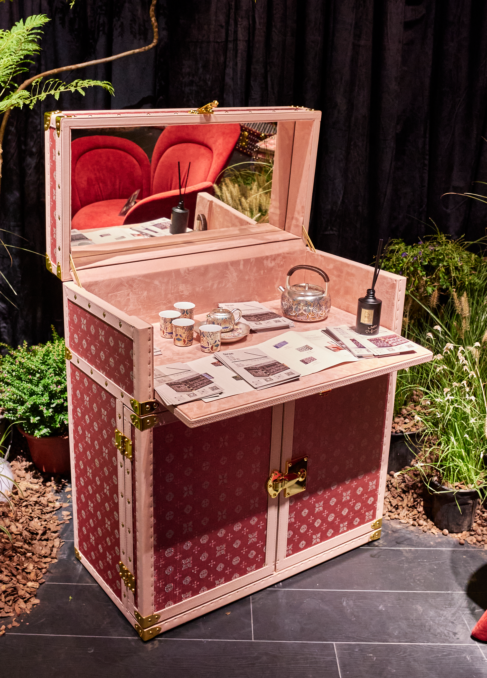 Aurum Loom Tea Station - Blossom Pink