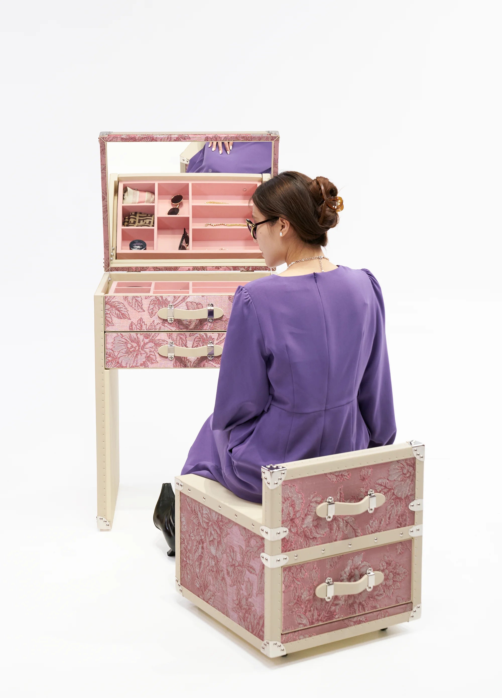 Aurum Loom Vanity Cabinet - Peony Lumière