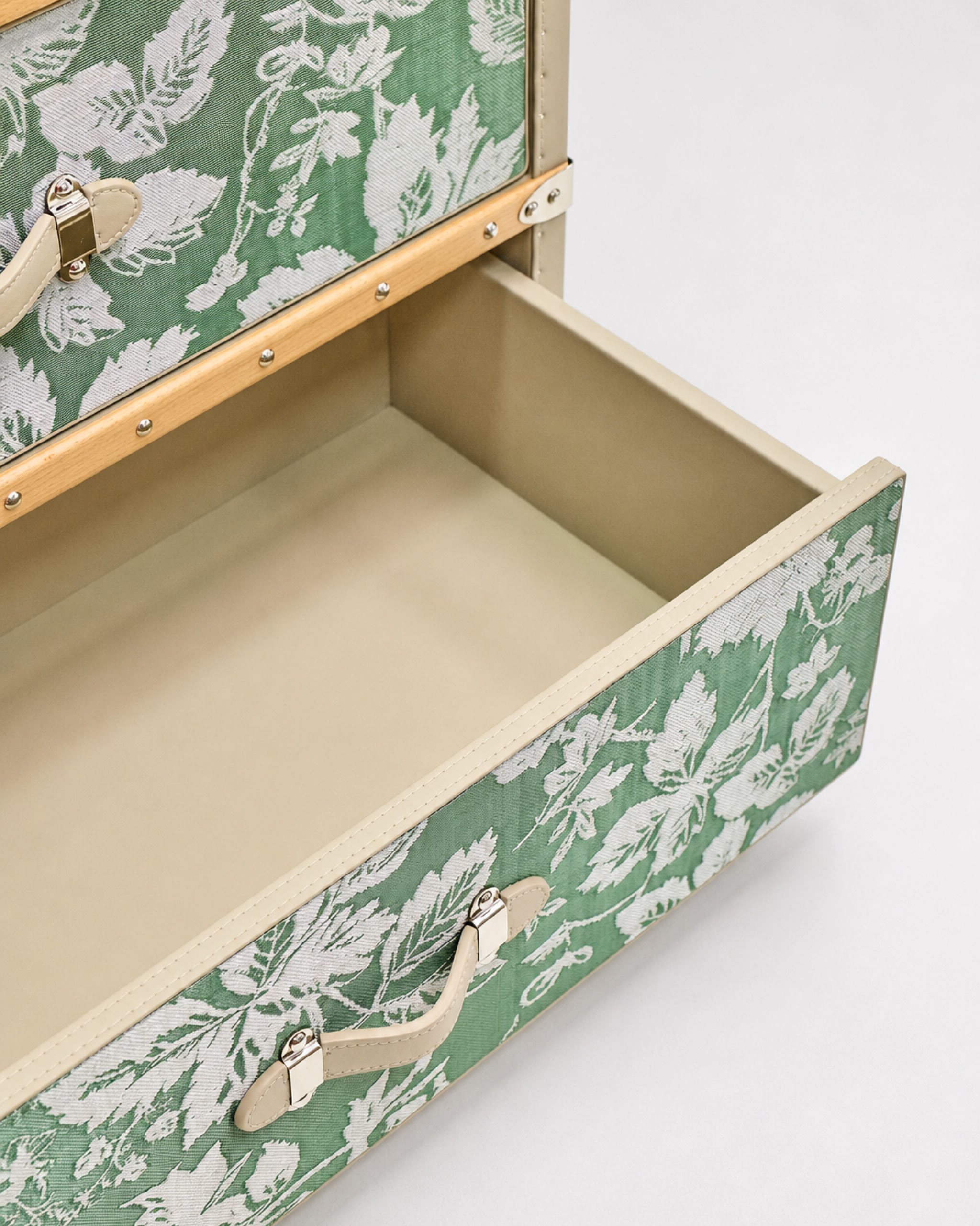 Aurum Wire · The Meadow Jewelry Cabinet - Oasis Green