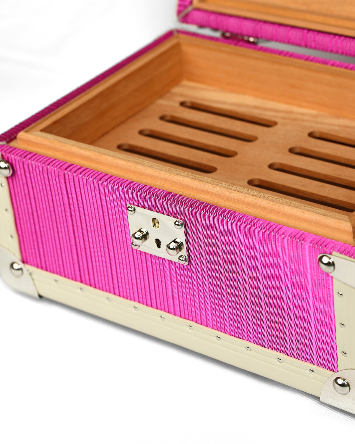 Integrated analog hygrometer inside the Fuchsia Pink humidor