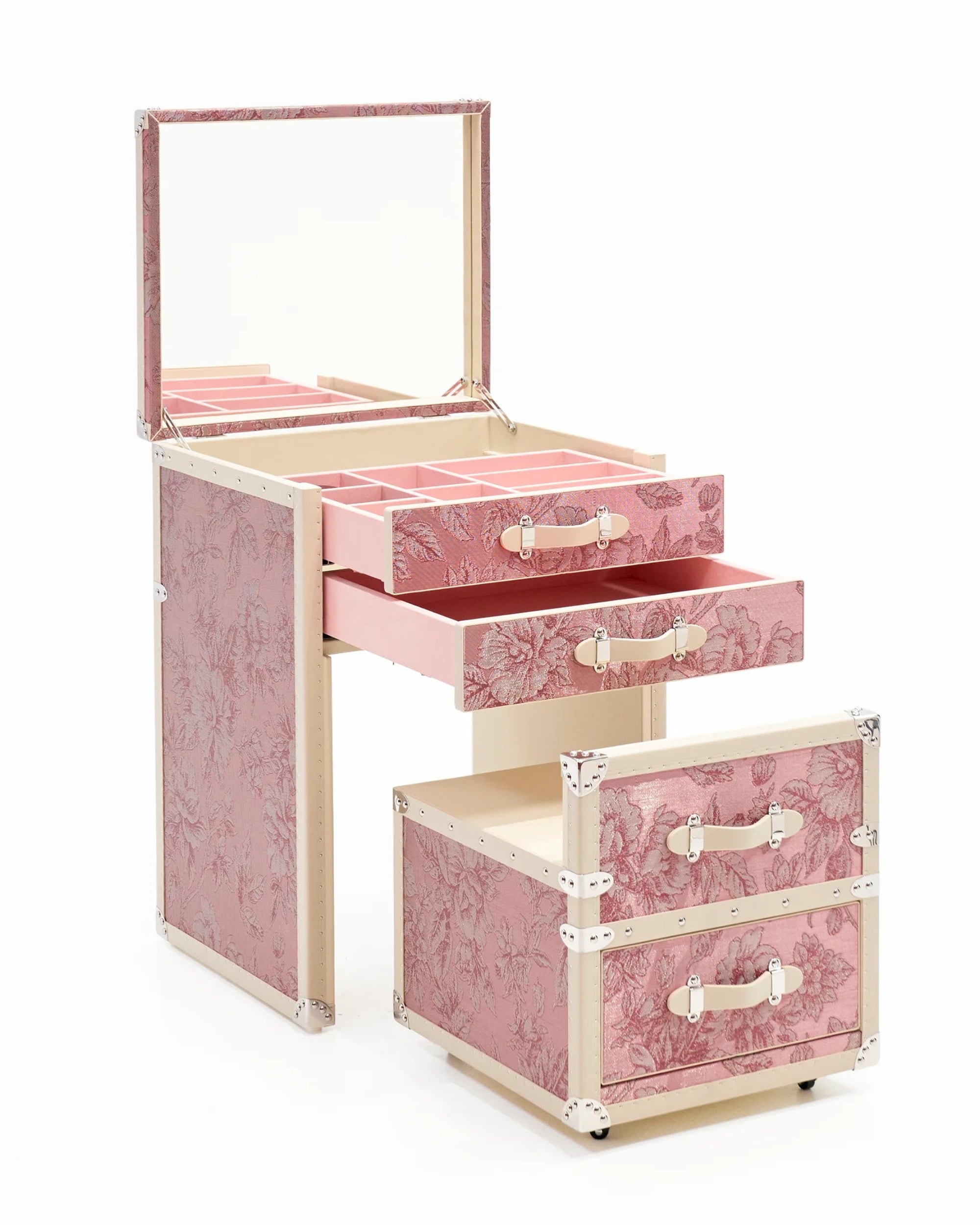 Copper wire furniture texture detail on the SIRAE peony lumière vanity cabinet