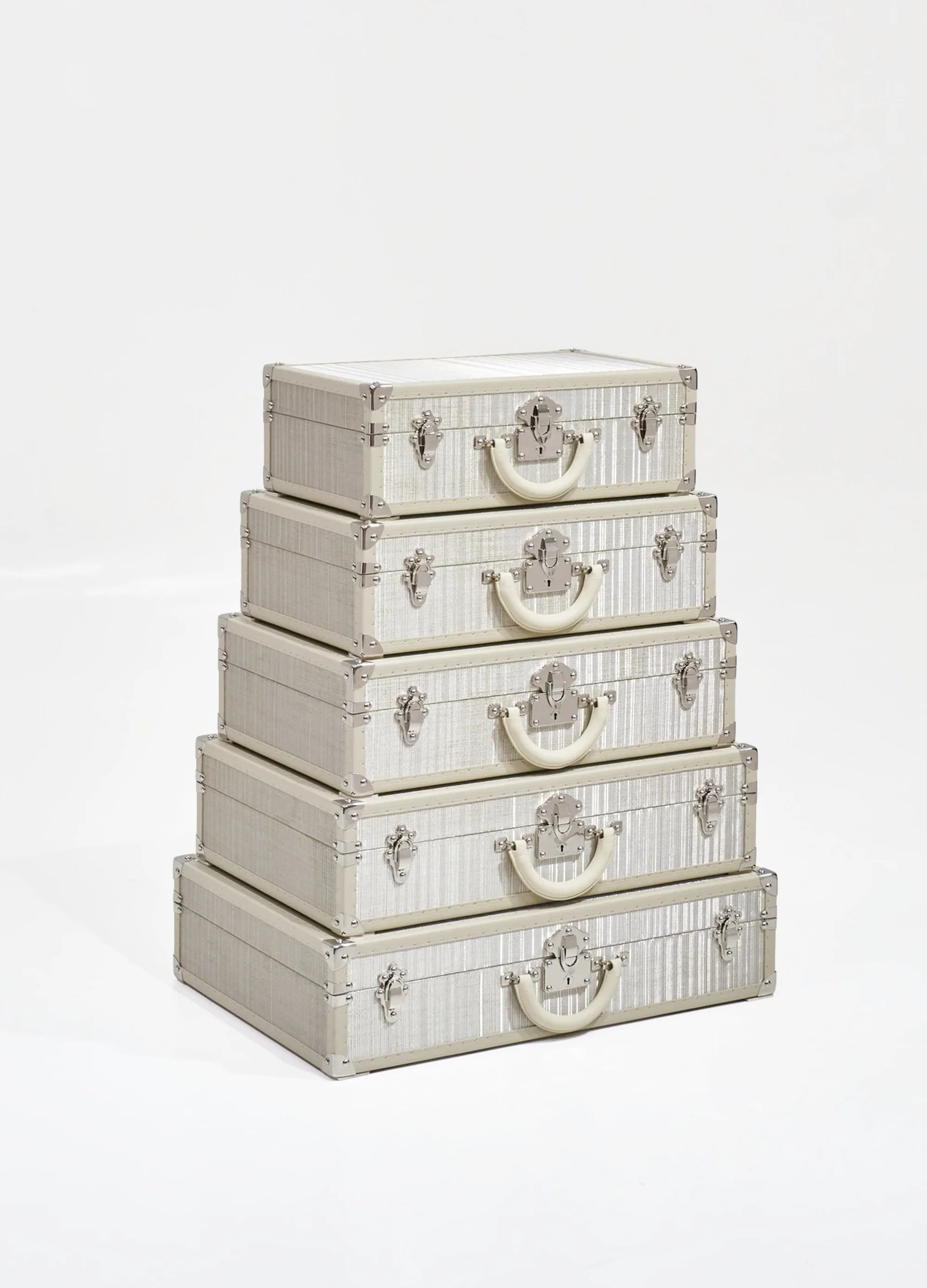 Aurum Wire · The Veraison Tower Display Case - Silver