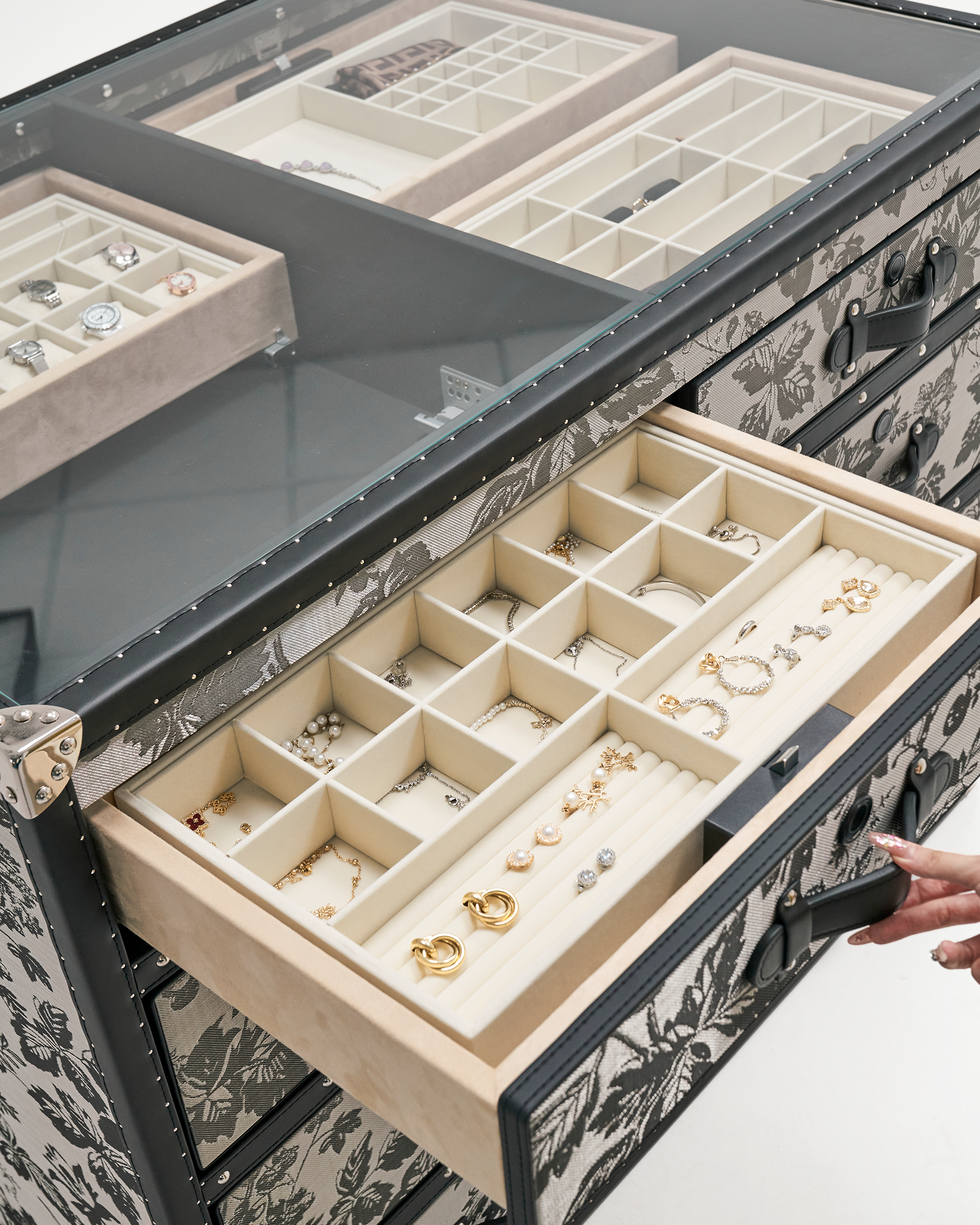 Noir copper wire jewelry chest of drawers, SIRAE Casa Dubai