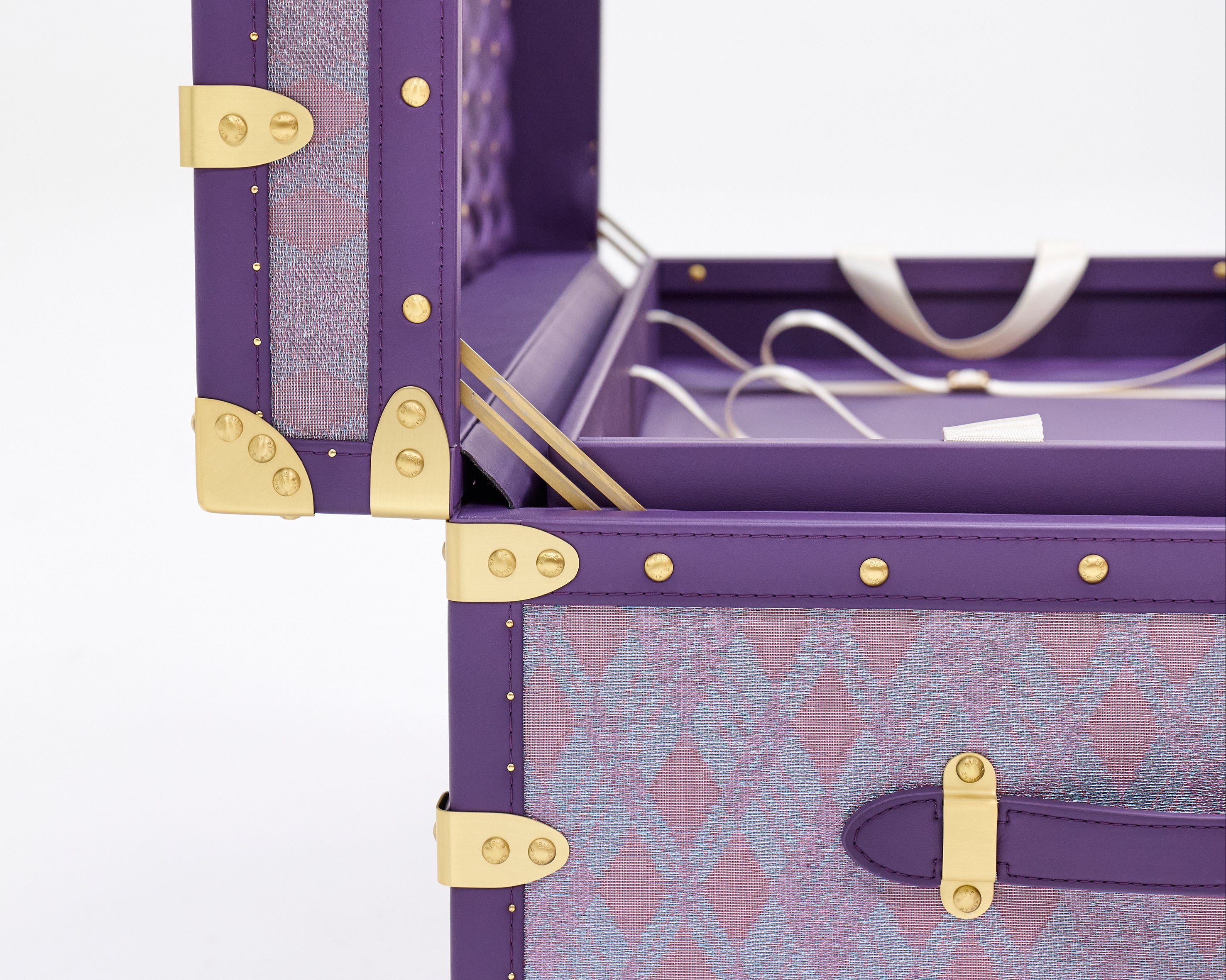 Amethyst microfiber leather storage trunk coffee table, open, by SIRAE Dubai