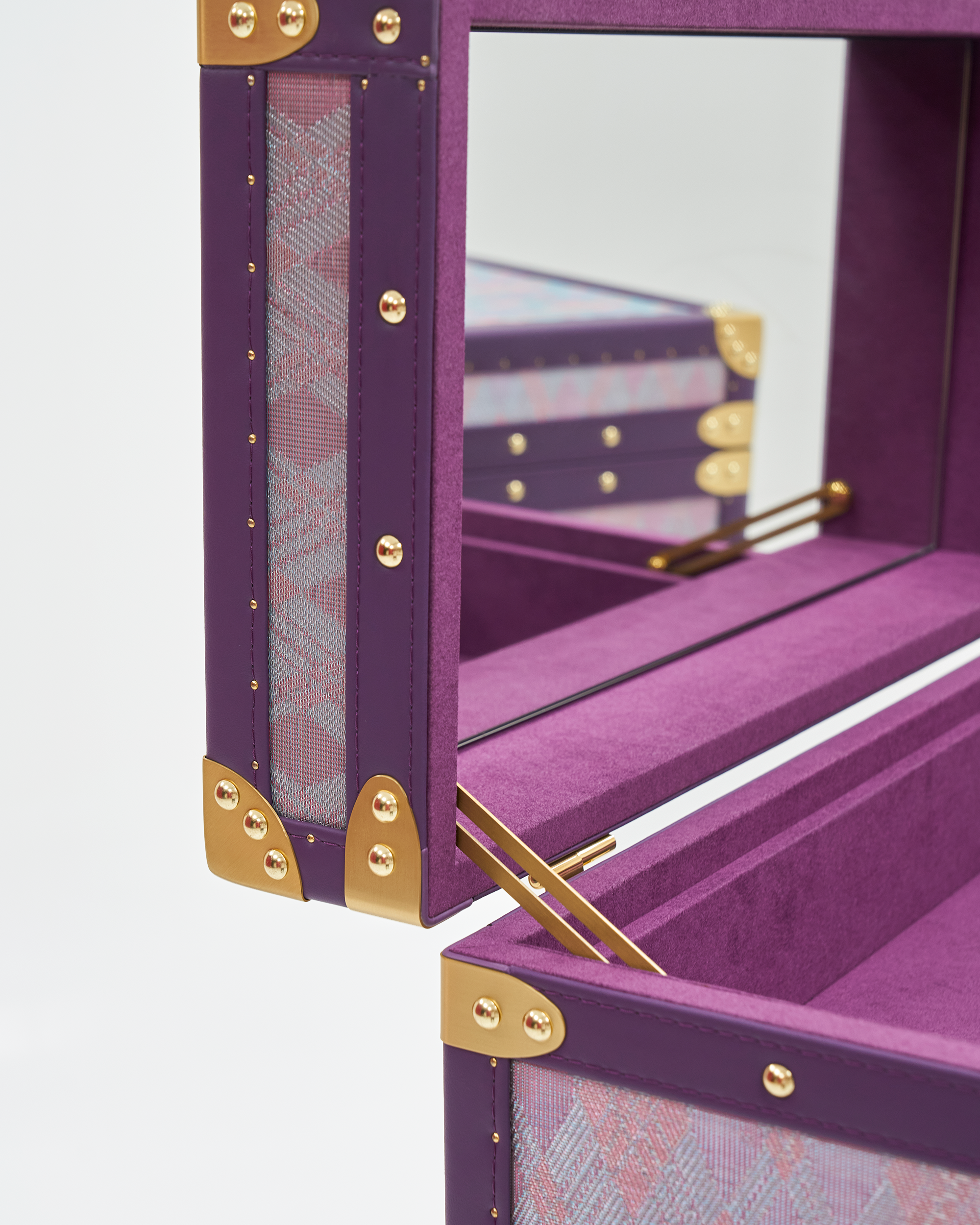Anemone purple copper wire jewelry cabinet with double doors, SIRAE Casa Dubai