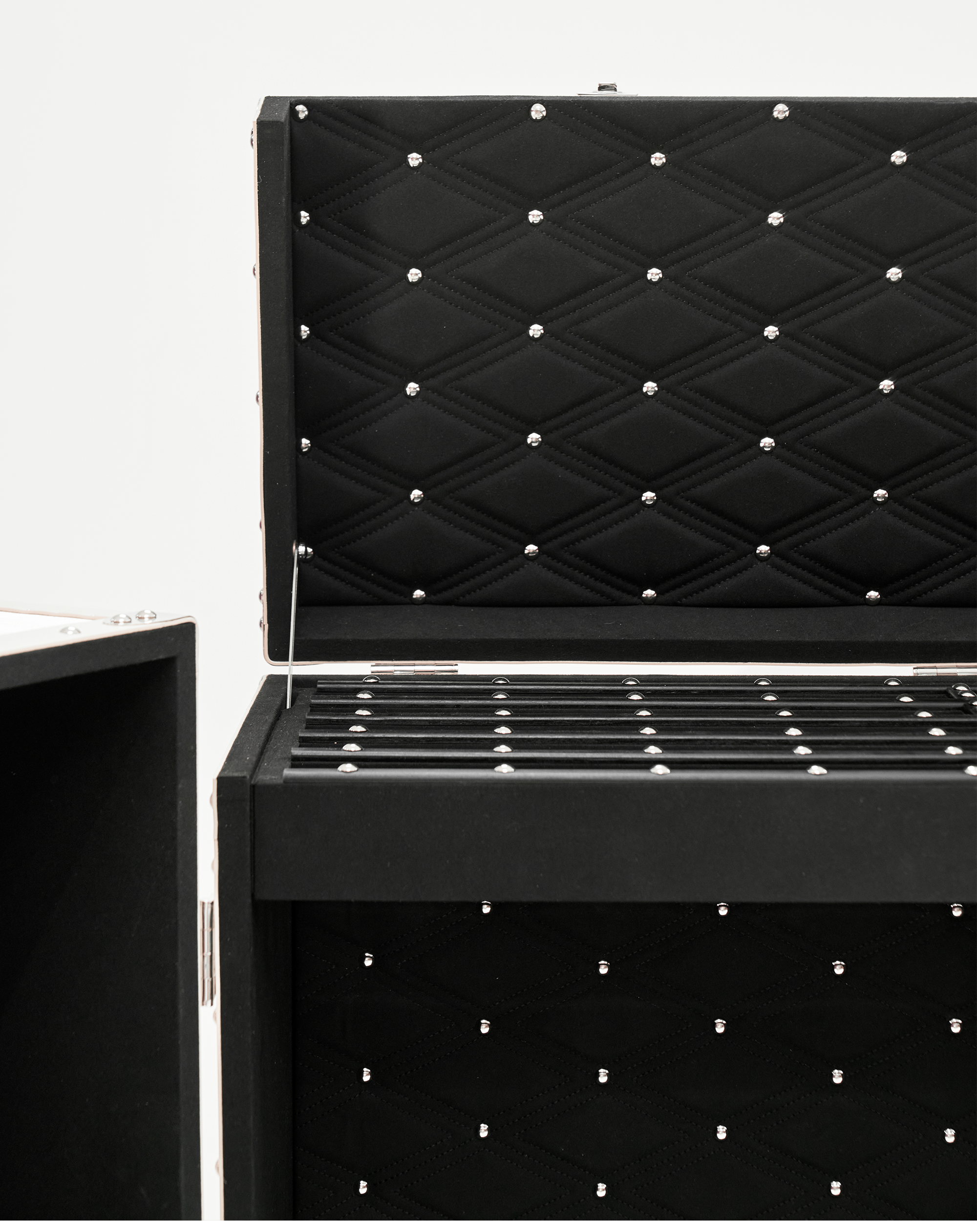 Frosted silver copper wire wardrobe trunk, SIRAE Casa Dubai